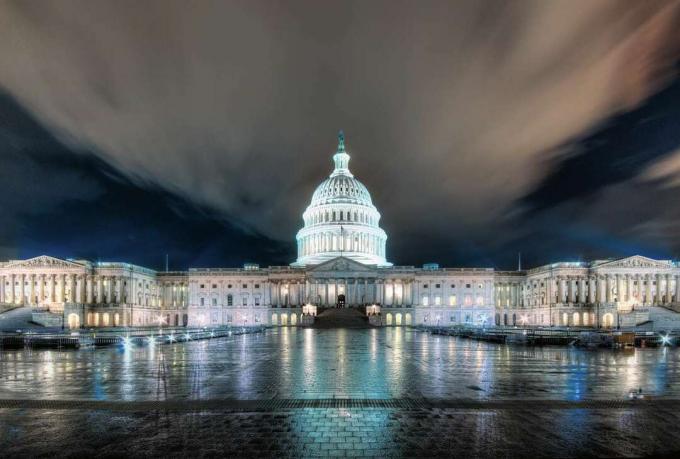 Le Capitole de Washington DC capturé la nuit