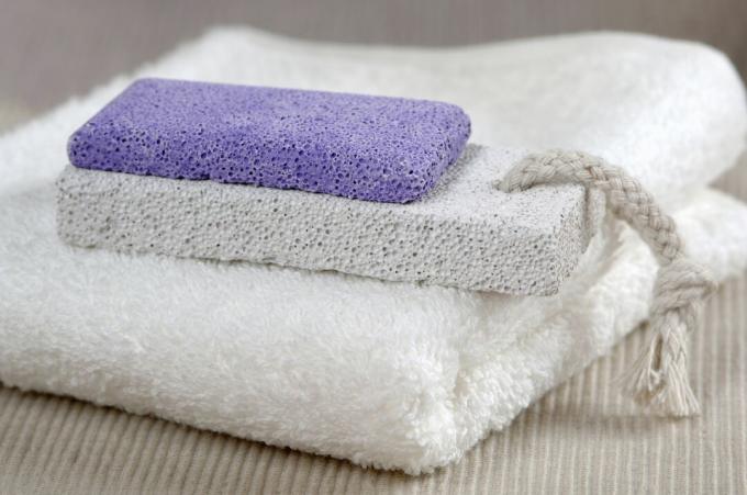 Les pierres ponces sont des exfoliants naturels.