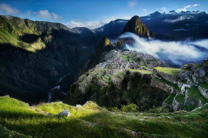 Lever du soleil au Machu Picchu