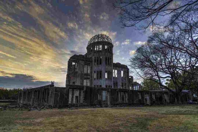 Hiroshima A-Bomb Dome au coucher du soleil