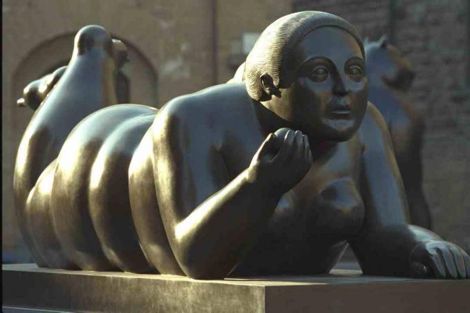 LE SCULPTEUR COLOMBIEN FERNANDO BOTERO À FLORENCE