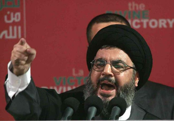 Le chef du Hezbollah Sayyed Hassan Nasrallah prend la parole lors d'un rassemblement le 22 septembre 2006 à Beyrouth, au Liban.