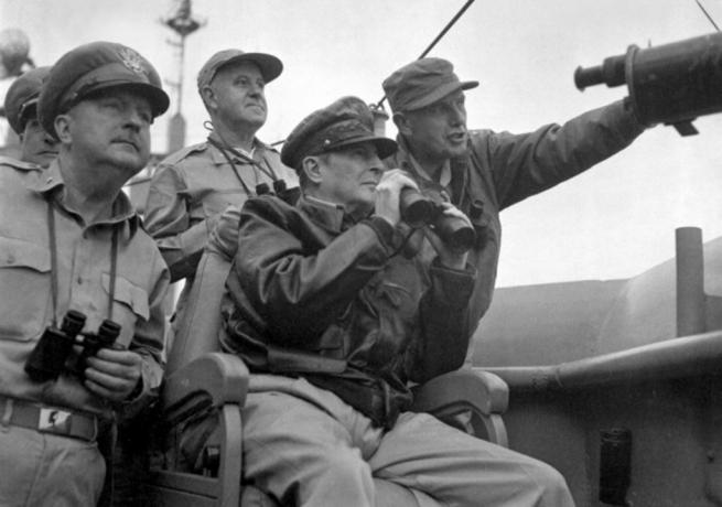 MacArthur chez Inchon