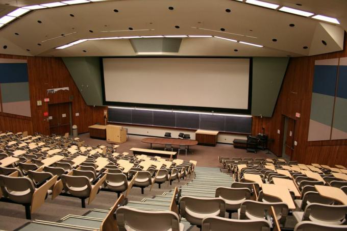 Salle de classe universitaire (Université de Calgary)