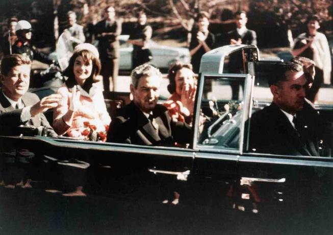 Assassinat de Kennedy: Kennedy en voiture