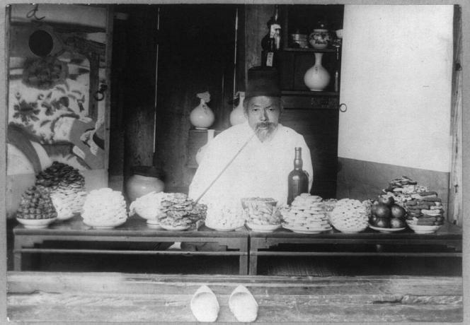 Cette photo a été prise entre 1890 et 1923.