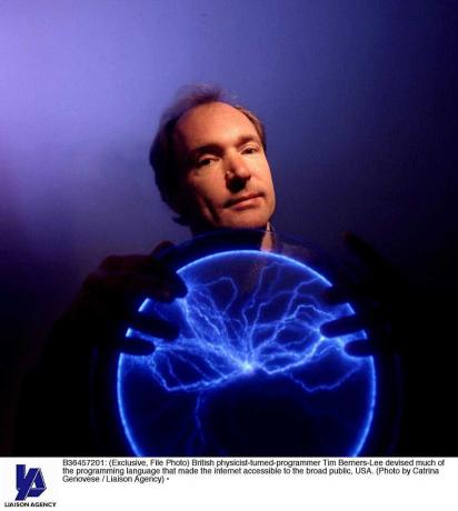 Le physicien britannique devenu programmeur Tim Berners-Lee a conçu une grande partie du langage de programmation qui a rendu Internet accessible au public