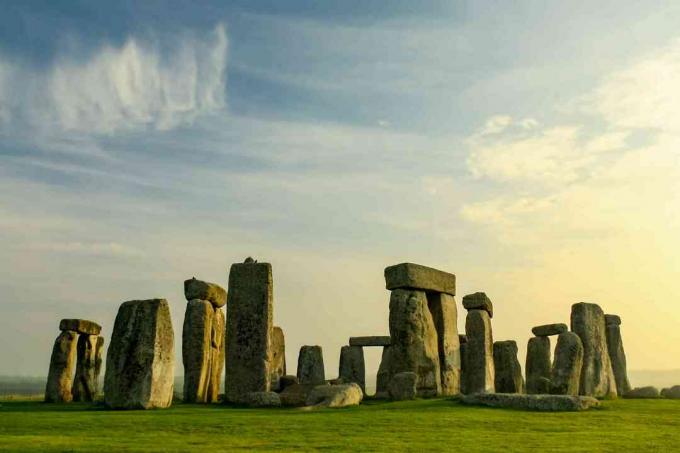 Stonehenge au lever du soleil