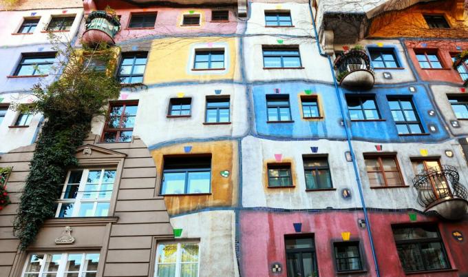 Hundertwasserhaus, Vienne, artiste autrichien Friedensreich Hundertwasser et Joseph Krawina