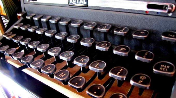 Machine à écrire